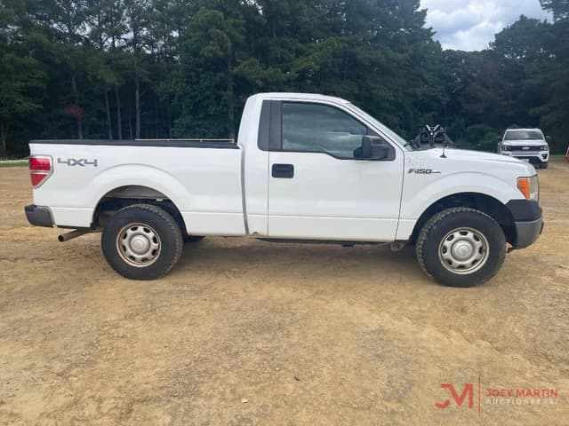 Image of Ford F-150 equipment image 1