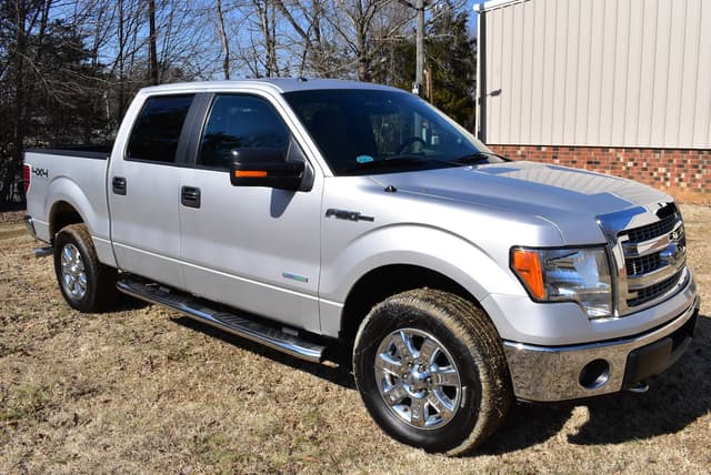 Image of Ford F-150 equipment image 1