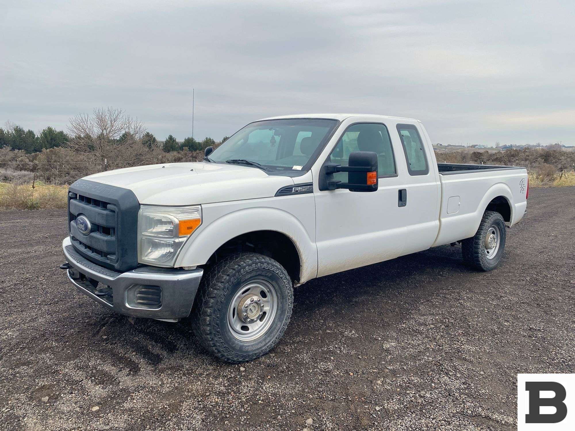 2013 Ford F-250 Equipment Image0