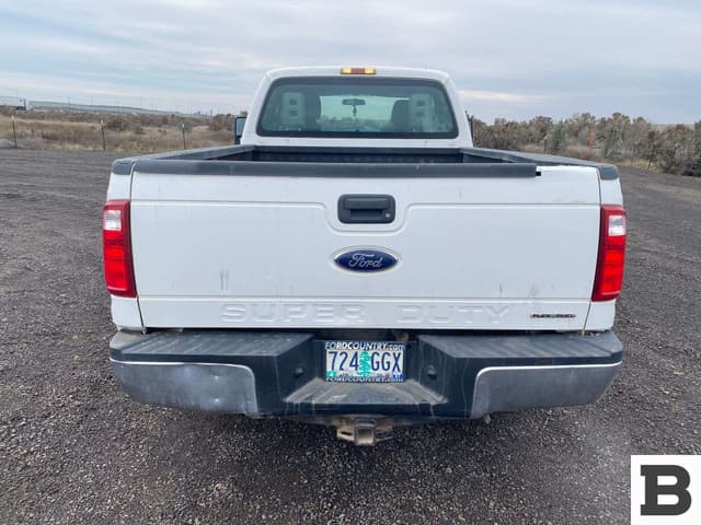 Image of Ford F-250 equipment image 3