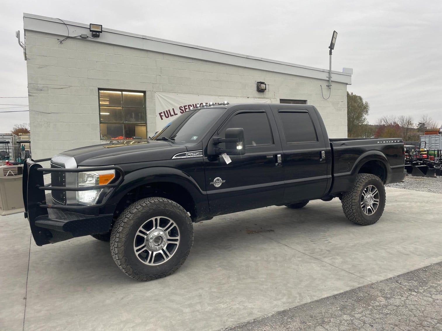 2013 Ford F-250 Equipment Image0