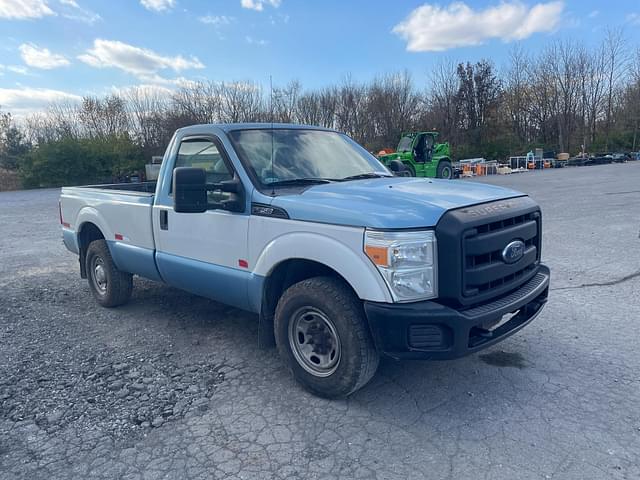 Image of Ford F-250 equipment image 1