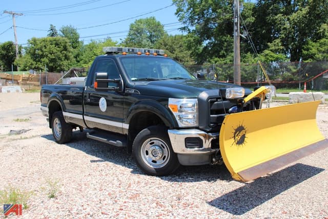 Image of Ford F-250 equipment image 3