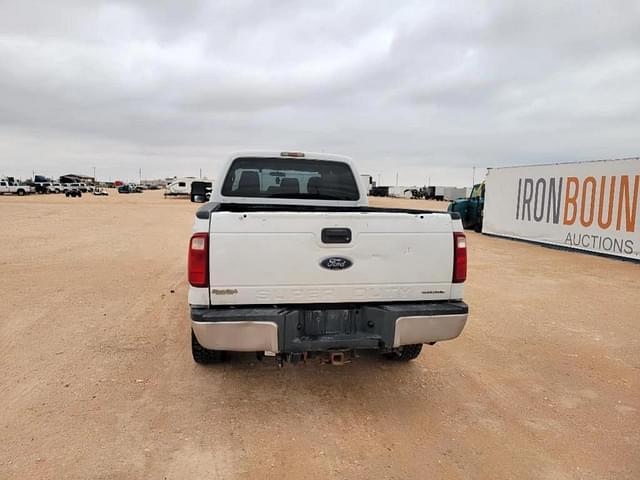 Image of Ford F-250 equipment image 3