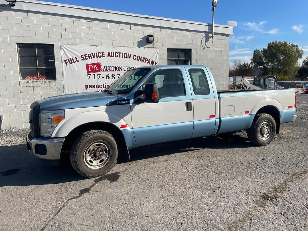 Image of Ford F-250 Primary image