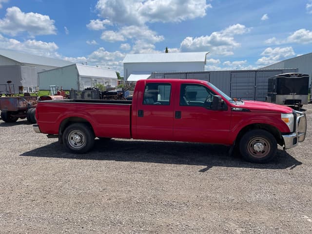 Image of Ford F-250 equipment image 3