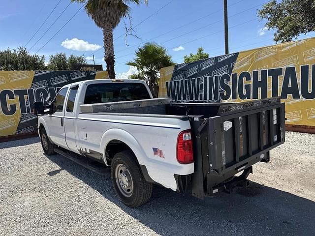 Image of Ford F-250 equipment image 1