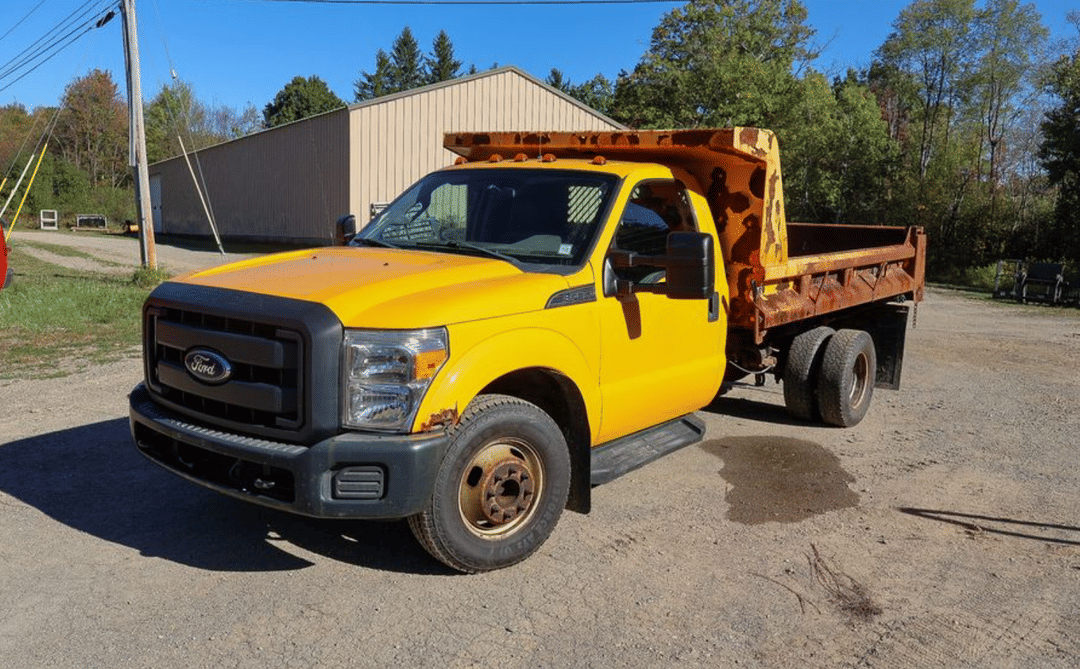 Image of Ford F-350 Primary image
