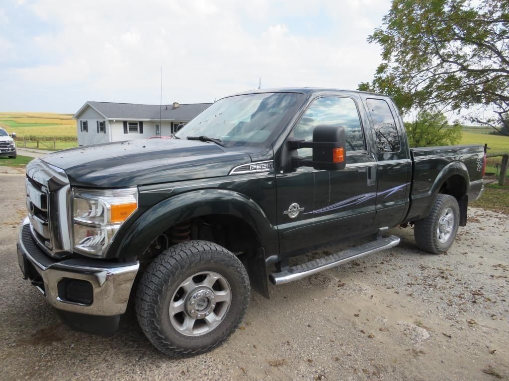 2013 Ford F-350 Equipment Image0