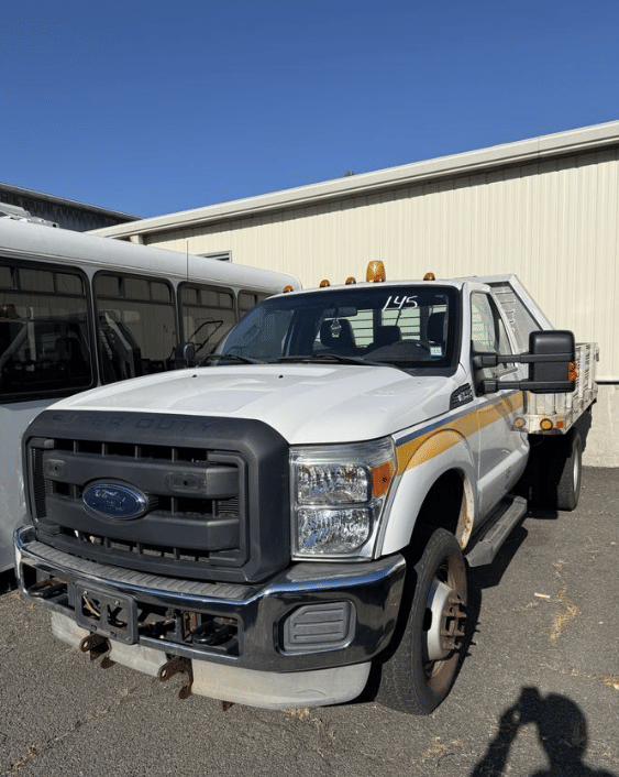 Image of Ford F-350 Primary image