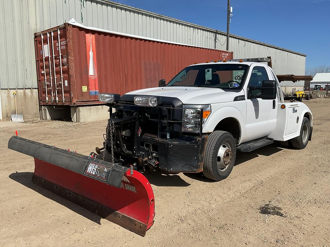 Image of Ford F-350 Primary image