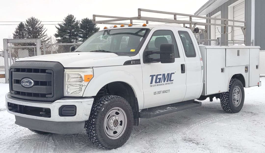 Image of Ford F-350 Primary image