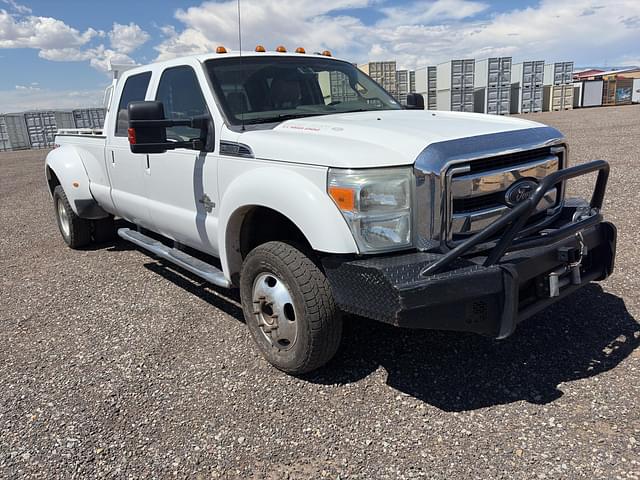 Image of Ford F-450 equipment image 3