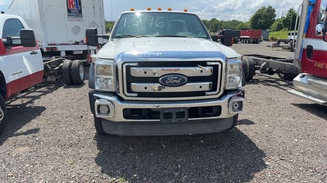 Image of Ford F-450 equipment image 1