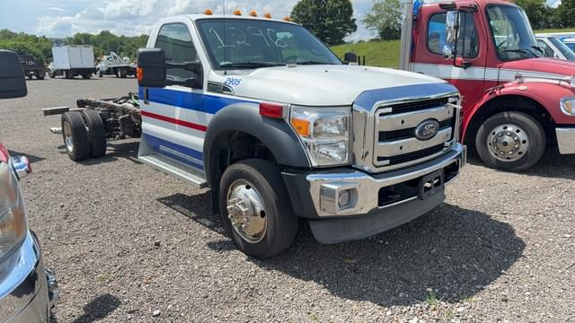Image of Ford F-450 equipment image 2