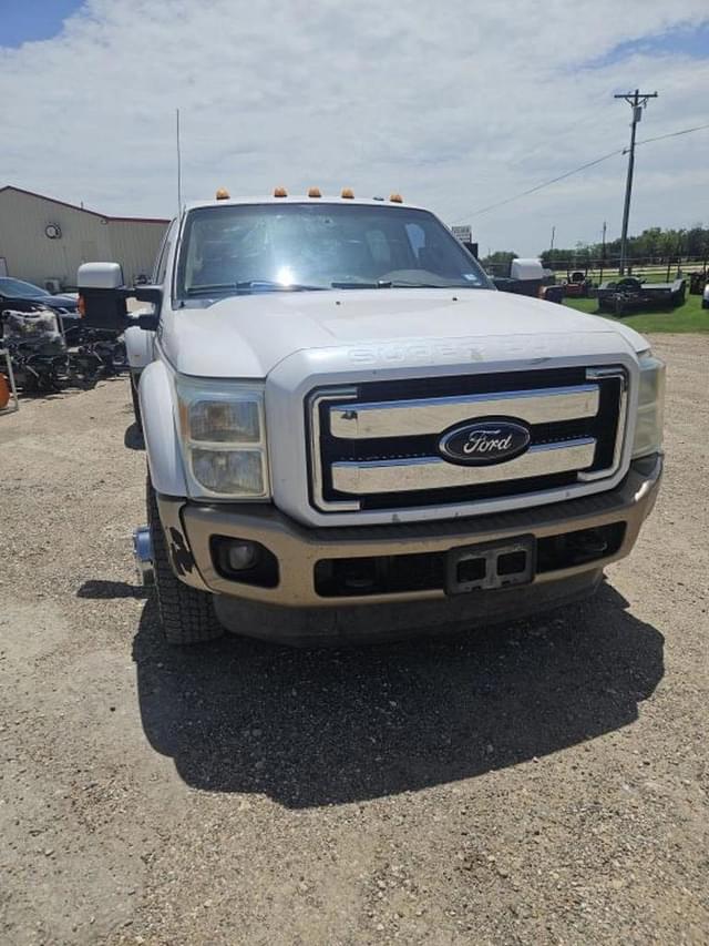 Image of Ford F-450 equipment image 2