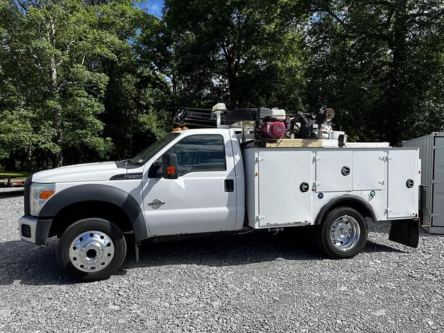 Image of Ford F-450 equipment image 1