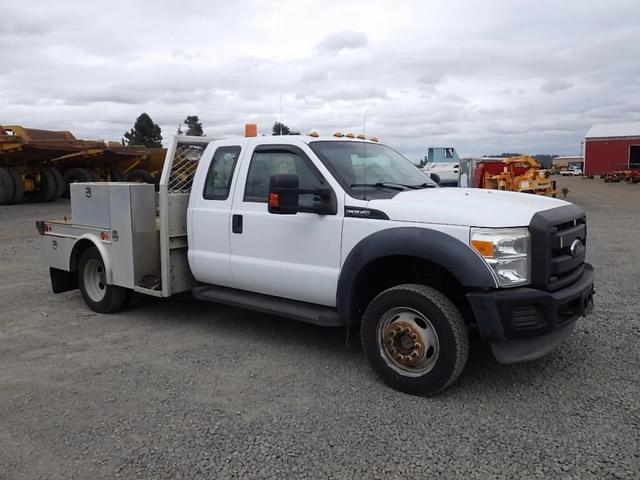 Image of Ford F-550 equipment image 1