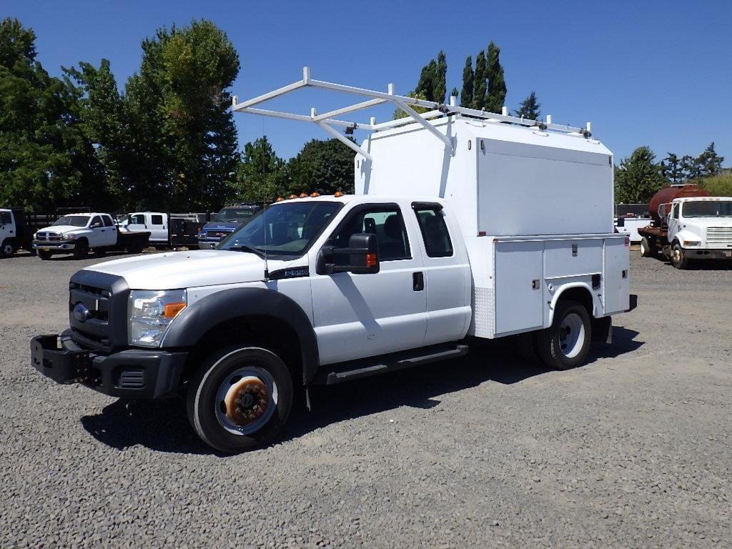 Image of Ford F-550 Primary image