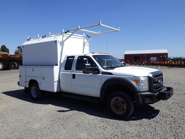 Image of Ford F-550 equipment image 1