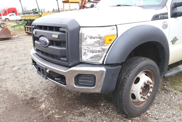 Image of Ford F-550 equipment image 1