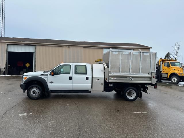 Image of Ford F-550 equipment image 2