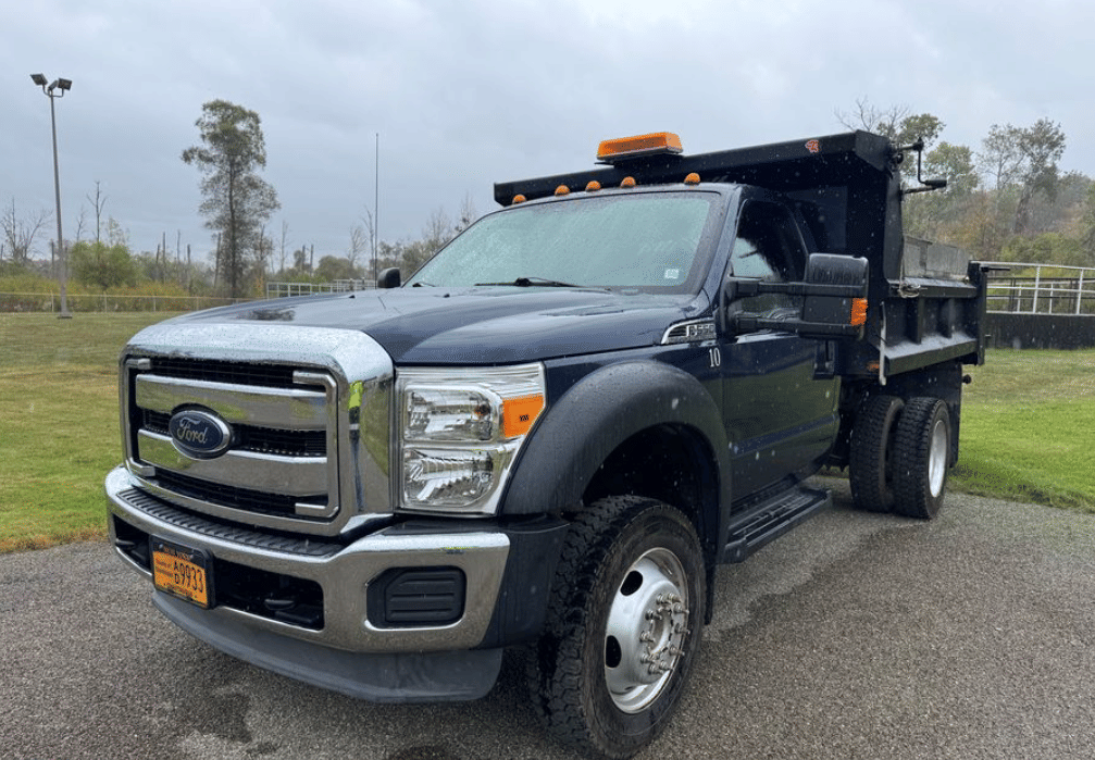 Image of Ford F-550 Primary image
