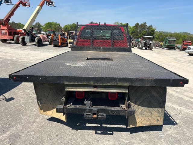 Image of Ford F-550 equipment image 3