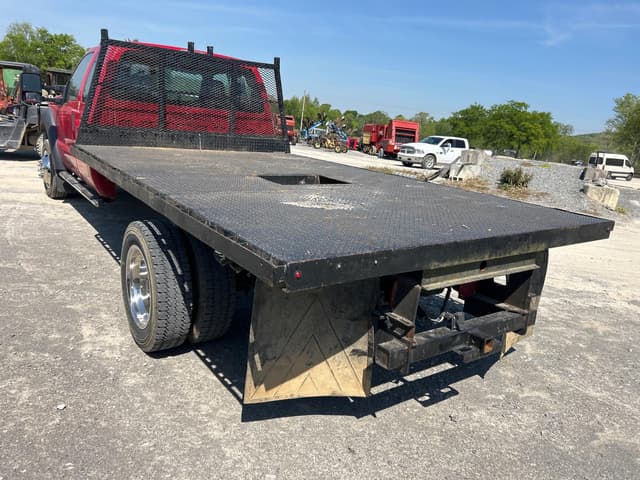 Image of Ford F-550 equipment image 2