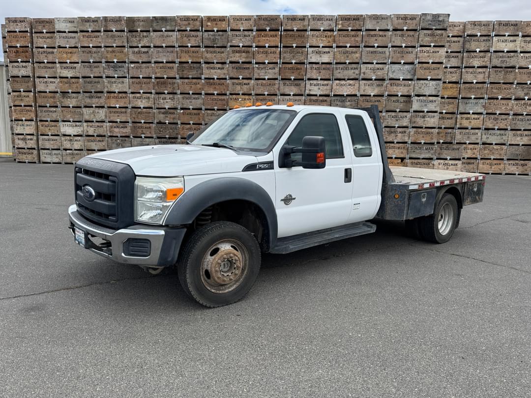 Image of Ford F-550 Primary image