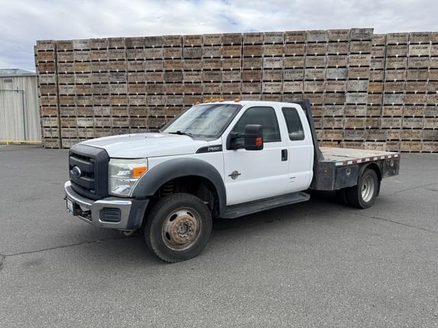 Image of Ford F-550 equipment image 3