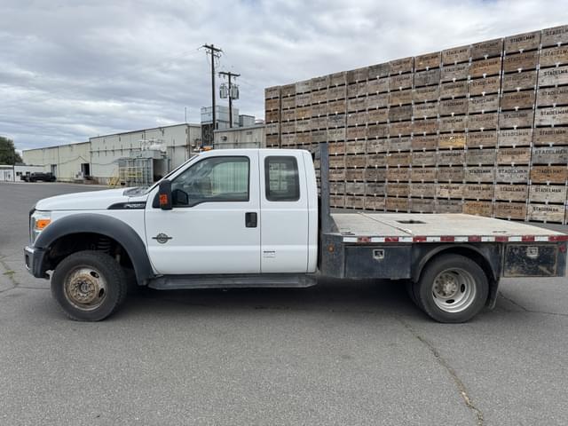 Image of Ford F-550 equipment image 4