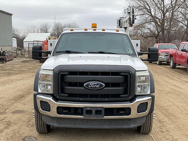 Image of Ford F-550 equipment image 1