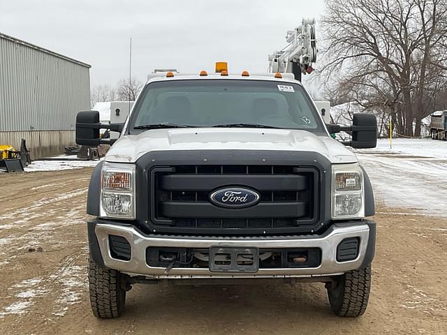 Image of Ford F-550 equipment image 1