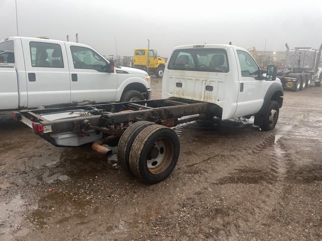 Image of Ford F-550 equipment image 2