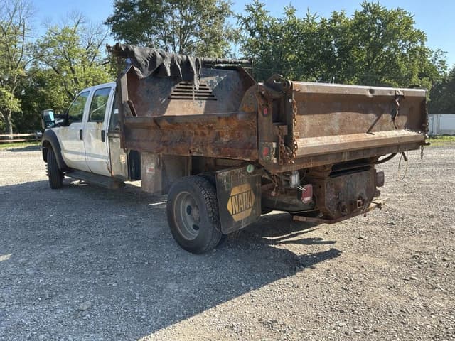 Image of Ford F-550 equipment image 2