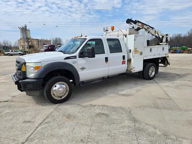 Image of Ford F-550 equipment image 1