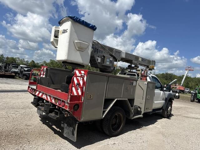 Image of Ford F-550XLSD equipment image 2