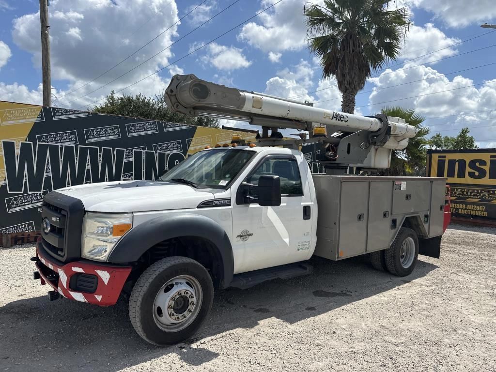 2013 Ford F-550XLSD Equipment Image0