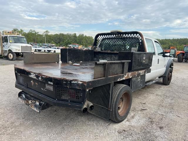 Image of Ford F-550 equipment image 2