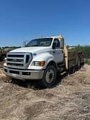 2013 Ford F-650 Image
