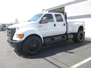 2013 Ford F-650 Equipment Image0