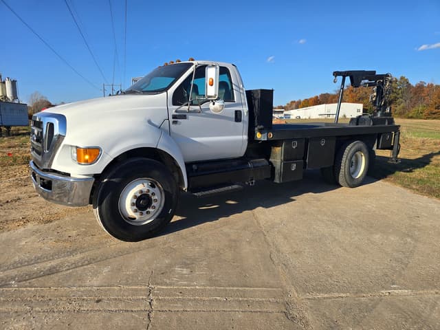 Image of Ford F-650 equipment image 2