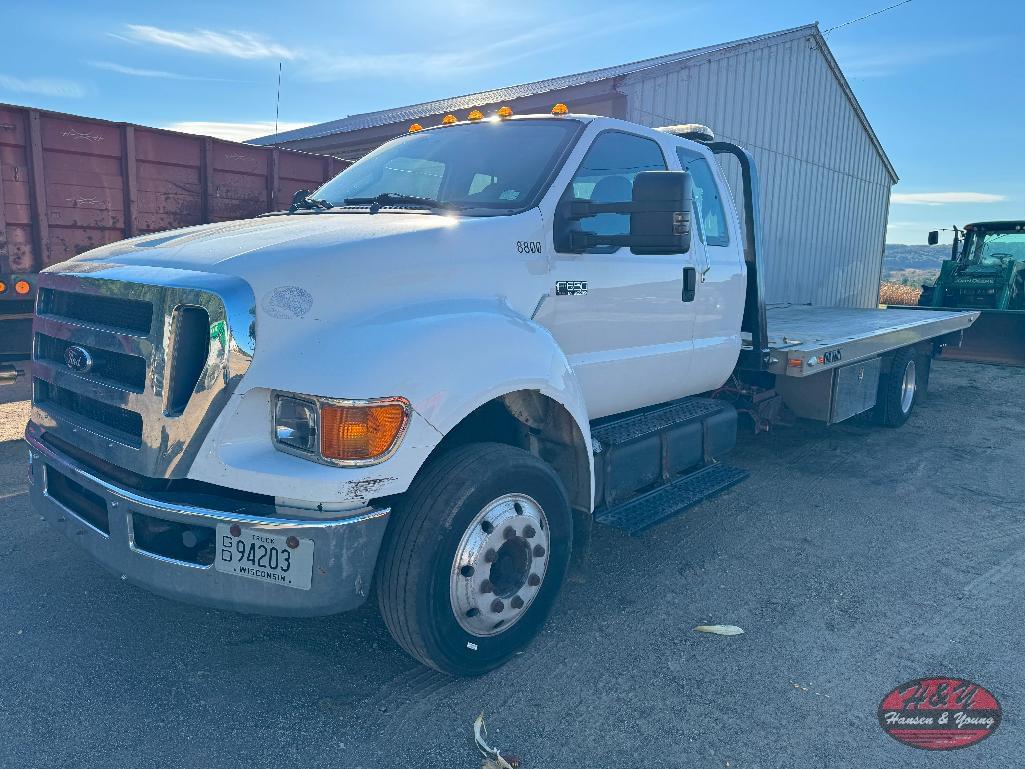 Image of Ford F-650 Primary image