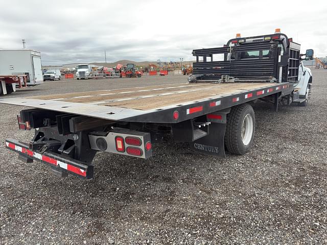 Image of Ford F-650 equipment image 3