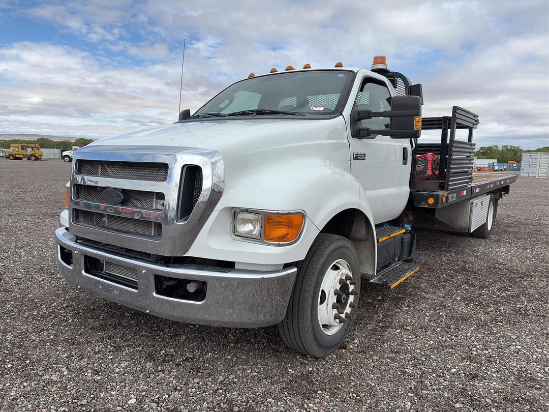 Image of Ford F-650 Primary image