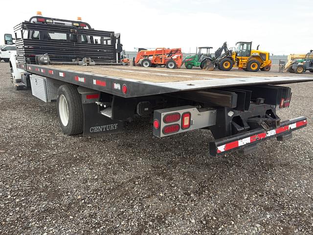 Image of Ford F-650 equipment image 2