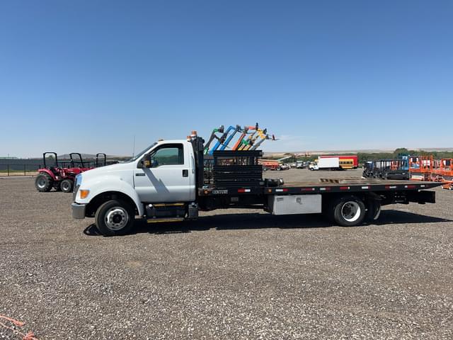 Image of Ford F-650 equipment image 1