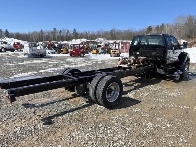 Image of Ford F-650 equipment image 4