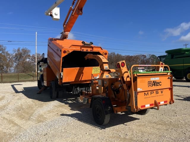 Image of Ford F-750 equipment image 3